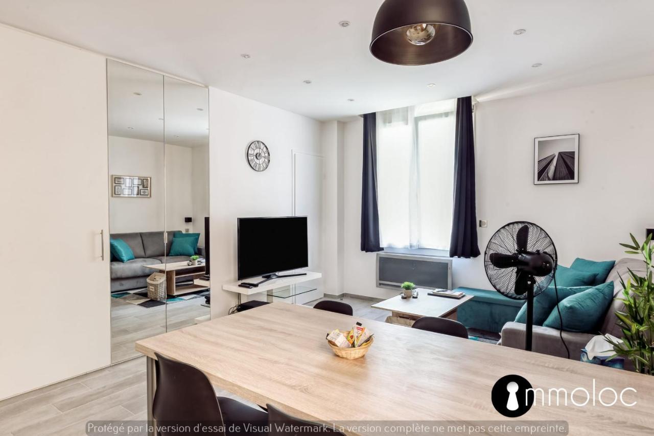 Hyper 2 Minutes Walk From 